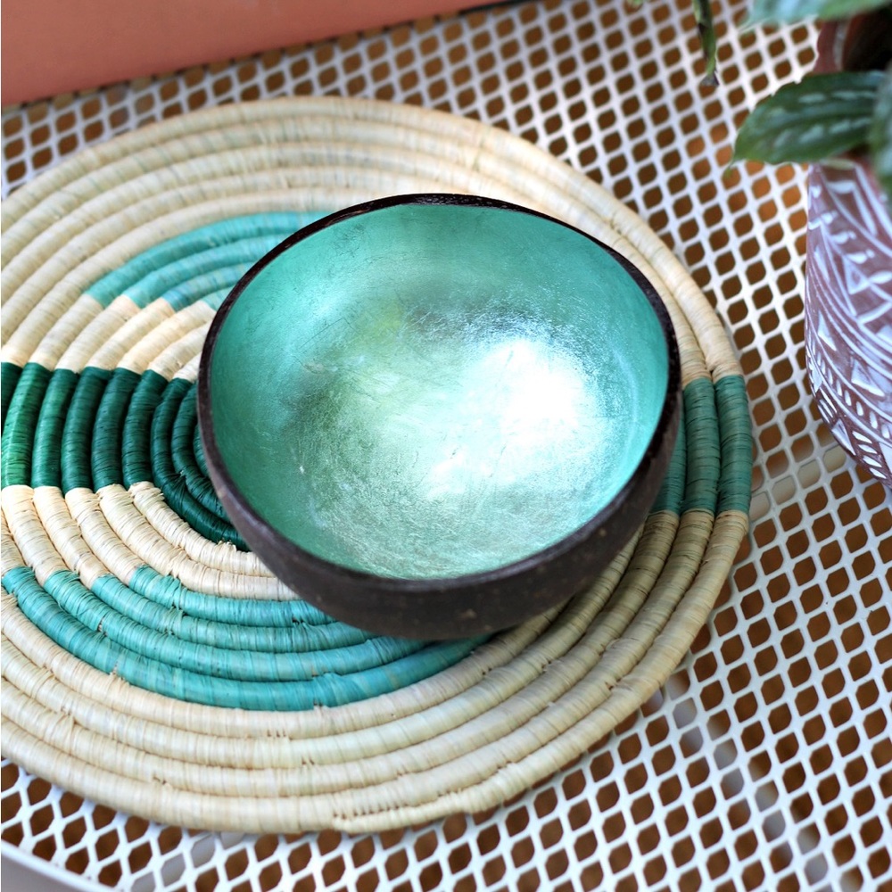 Kazi Unity Raffia Grass Woven Trivet Bohemian Artisan Made in Uganda Boho - Picture 7 of 7